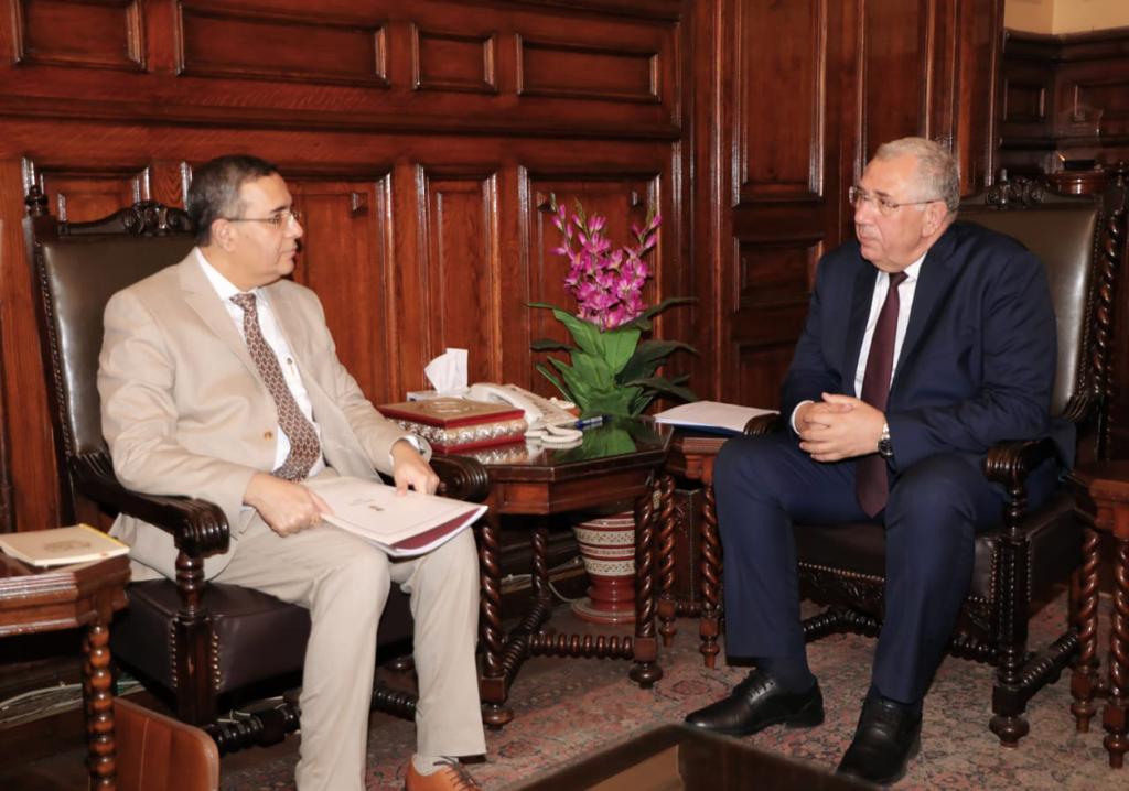 وزير الزراعة يبحث مع السفير الهندي بالقاهرة التعاون بين البلدين